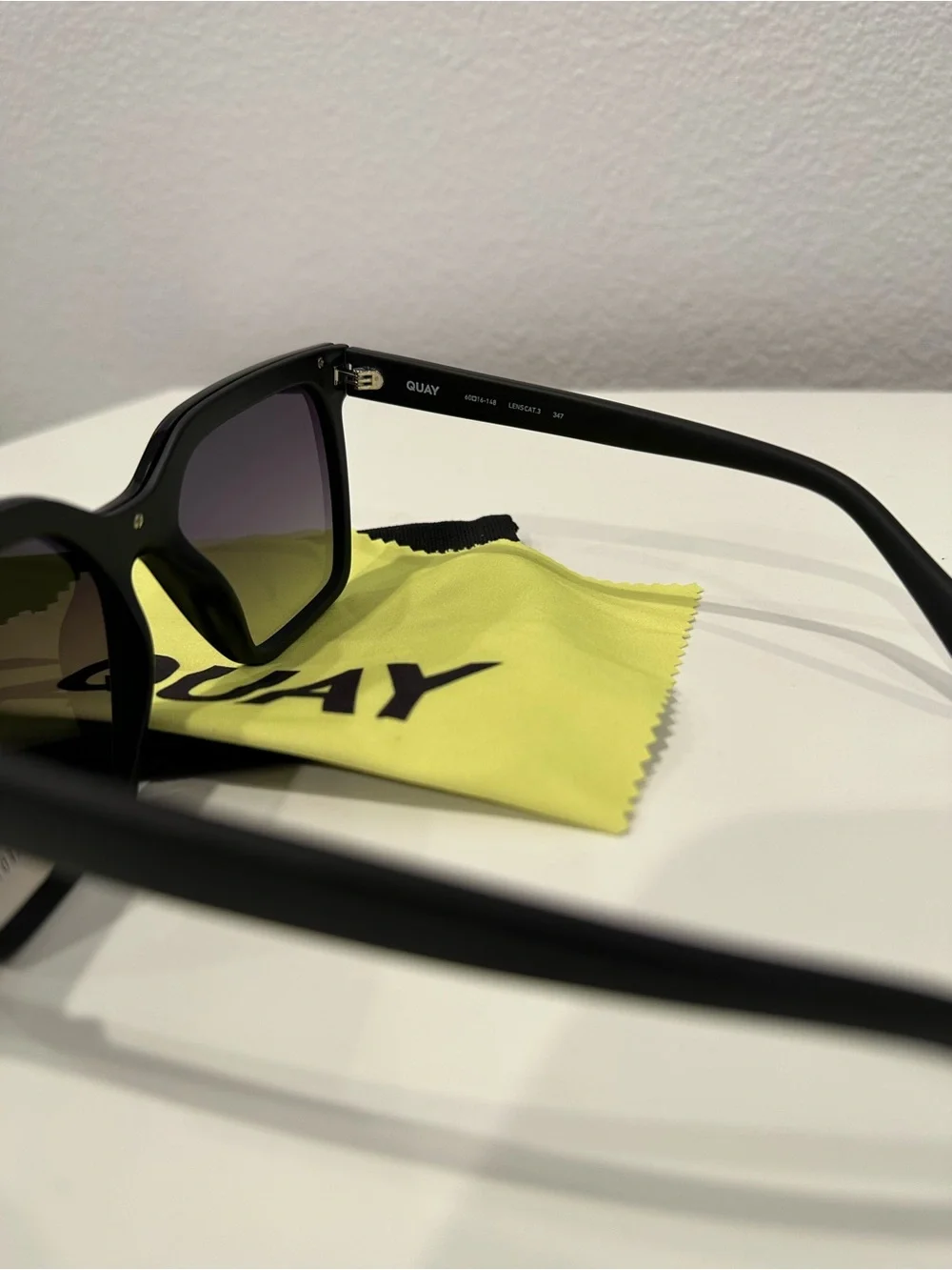 Quay Australia brand new